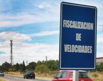 A través de los dispositivos digitales se puede corroborar el estado de deuda de cada vehículo. A través de los dispositivos digitales se puede corroborar el estado de deuda de cada vehículo.