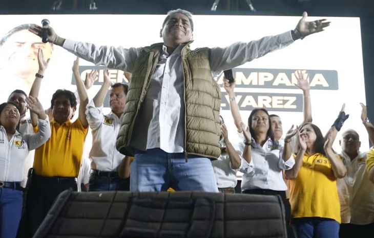 Carlos Álvarez busca irrumpir como outsider. Carlos Álvarez busca irrumpir como outsider.