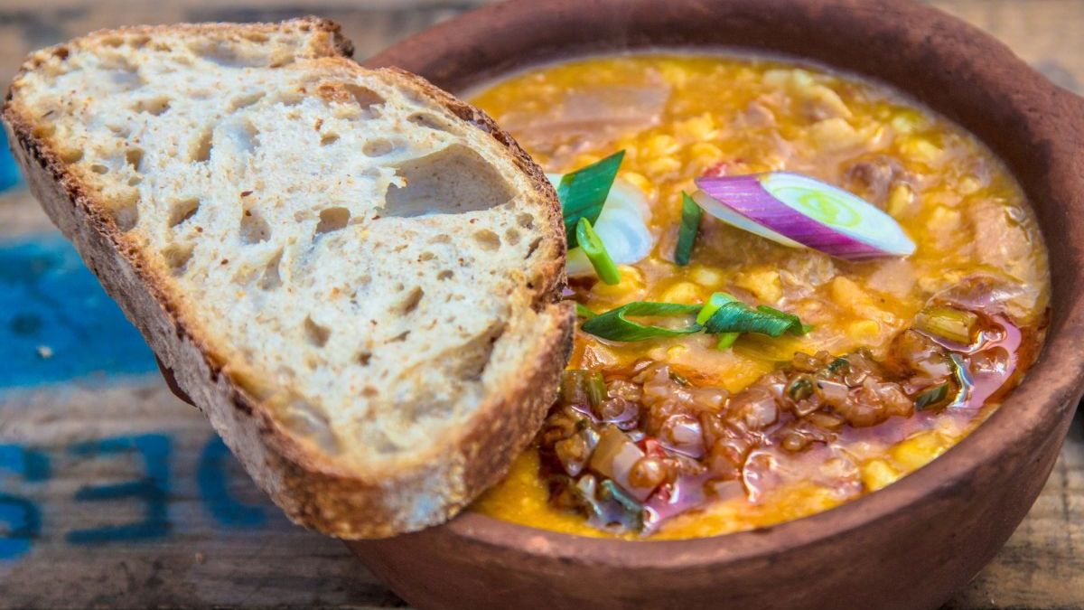 May 25 in CABA: where to eat the best locro, empanadas and lentil stew