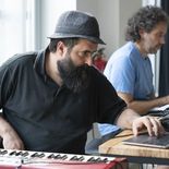 A lo largo de más de 30 años de carrera, Arzuaga se destacó como pianista, guitarrista, poeta, pintor y actor.