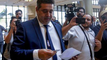 dt se bajo de la carrera para dirigir a boca y dijo que el futbol local es despiadado