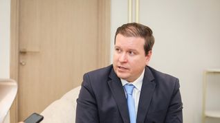 Ville Tavio, ministro de Comercio Exterior y Desarrollo de Finlandia. Ville Tavio, ministro de Comercio Exterior y Desarrollo de Finlandia.