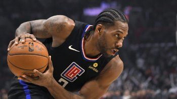 golpe para la nba y los clippers: kawhi leonard se opera de los ligamentos y estara mas de 7 meses afuera