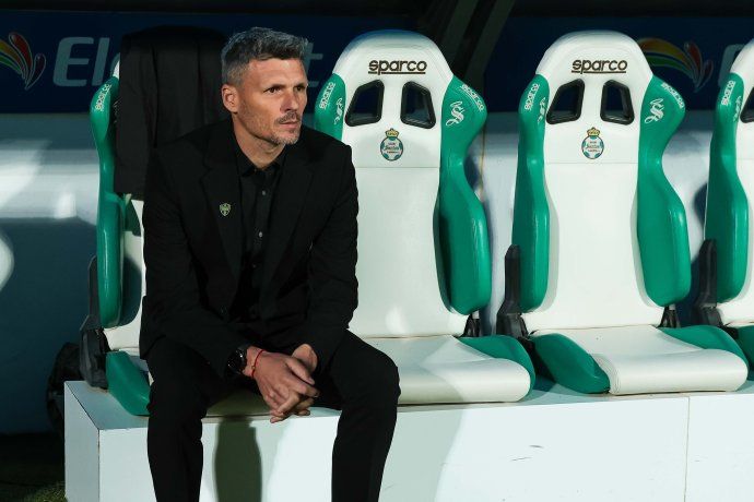 El futuro de Fernando Ortiz como técnico de Santos pende de un hilo. Cuatro partidos jugados y cuatro derrotas. El 