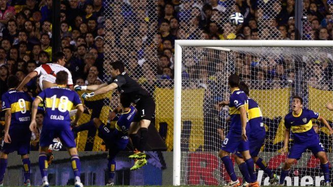 El 30 de marzo de 2014, River Plate logró romper una mala racha y se encaminó hacia el primer título post descenso