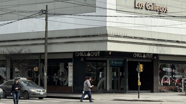 La histórica esquina de Luro y San Juan se transforma en un polo de música y eventos.