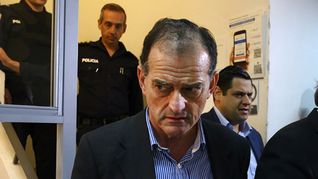 El senador Guido Manini Ríos volvió a cruzar al expresidente Julio María Sanguinetti.