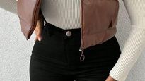 Chelecos. Podes elegir en el clásico color negro que va con todo, o también usar un color fuerte como rojo o porque no un estampado que te va a servir para darle ese toque diferente a tu look.