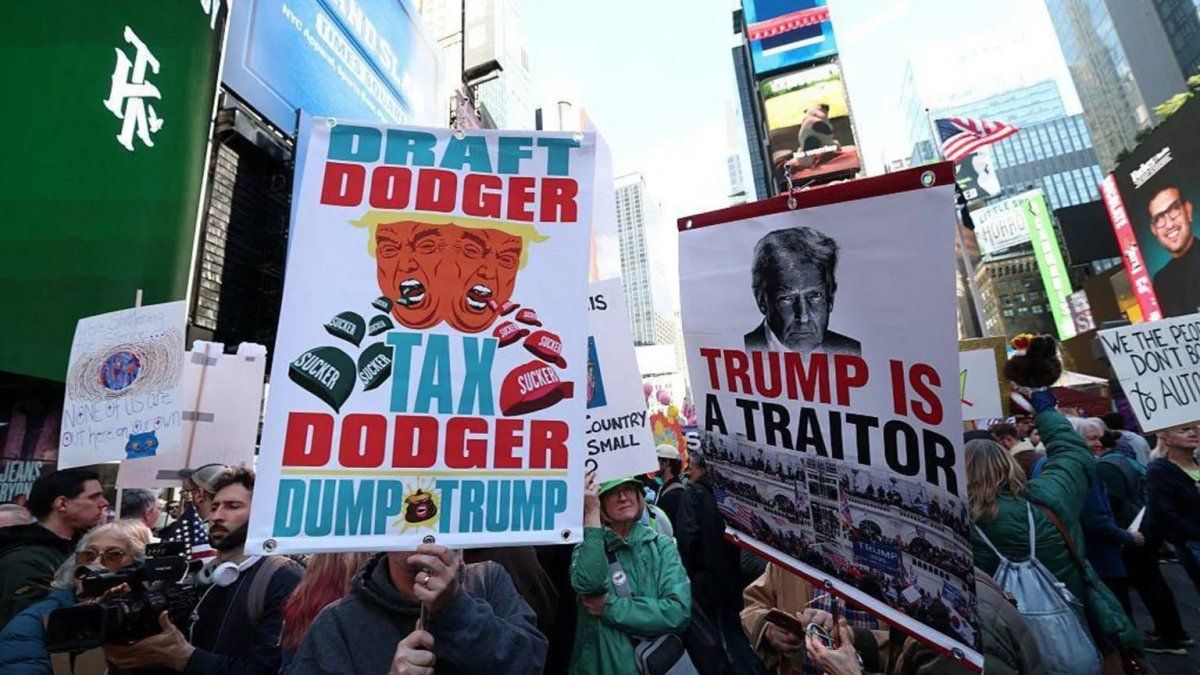 On the seventeenth day of the closure of his government, Donald Trump once again faces a day of mobilizations against him