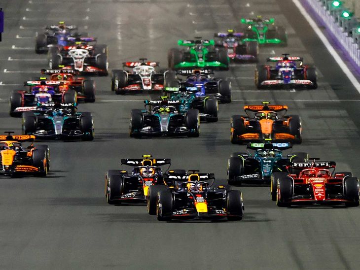 Comenzó la temporda de Fórmula 1 y Red Bull parece seuir dominando. Detrás aparece Ferrari y coo tercer equipo Williams. Comenzó la temporda de Fórmula 1 y Red Bull parece seuir dominando. Detrás aparece Ferrari y coo tercer equipo Williams.