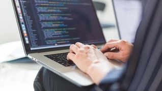 Cómo ganar en dólares en el mundo IT sin saber programar