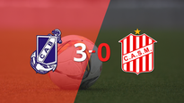 san martin (t) fue superado facilmente y cayo 3-0 contra guillermo brown