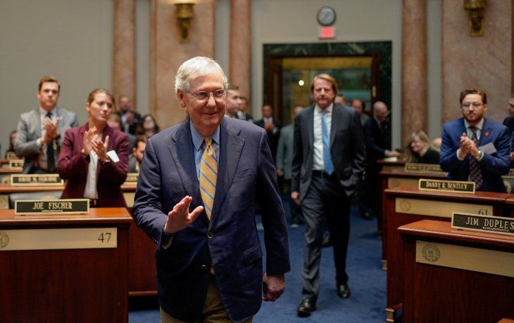 El senador republicano Mitch McConnell, uno de los principales aliados de Donald Trump en la Cámara Alta, fue uno de los críticos más enfáticos de la decisión de abandonar a los kurdos de Siria.