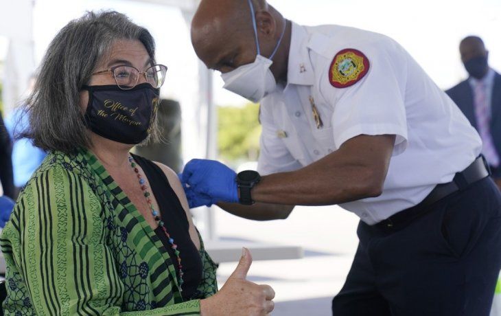 Se estima que Estados Unidos tendrá unos 300 millones de dosis remanentes cuando finalice su campaña de vacunación.