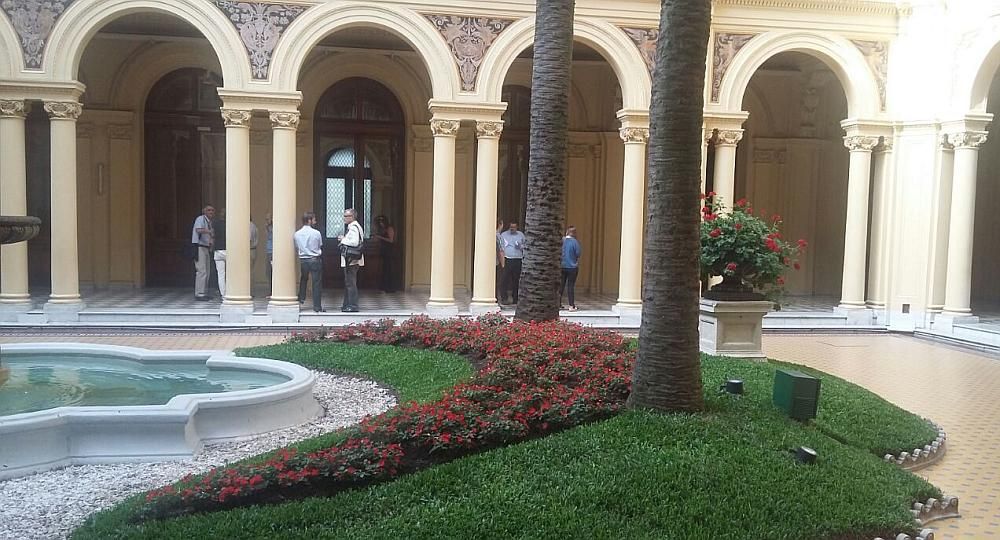 Patio de las Palmeras. En Casa Rosada hubo negociaciones durante toda la jornada.