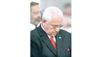 ámbito.com | El ex presidente de facto de Honduras Roberto Micheletti, ayer en misa.