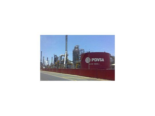 La planta de la refinería estatal mantiene paralizadas las operaciones en la terminal de almacenamiento.