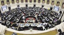Búsqueda. Desde distintas fuerzas legislativas definen como “un éxito” la posibilidad de una sesión en Diputados y otra en el Senado “como máximo” durante las sesiones extraordinarias.