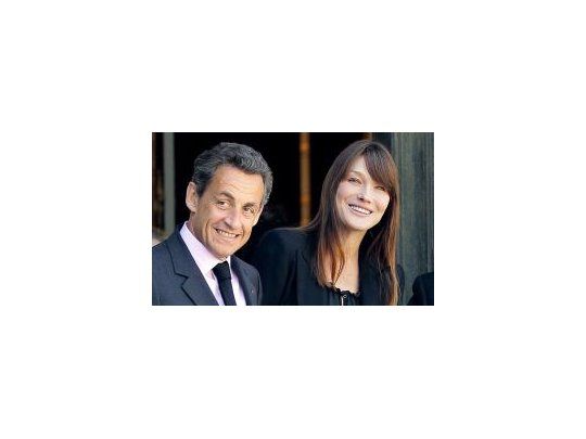 La cantante y exmodelo junto a su marido, el presidente francés Nicolás Sarkozy.