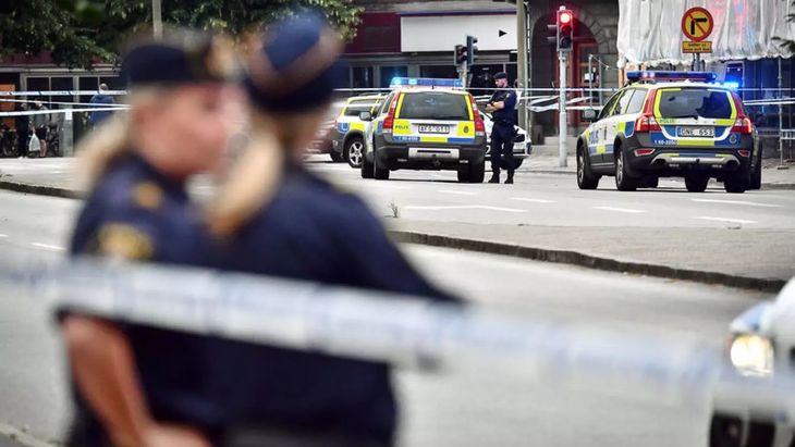 Concern in Sweden about the increase in shootings, explosions and criminal gangs. Concern in Sweden about the increase in shootings, explosions and criminal gangs.