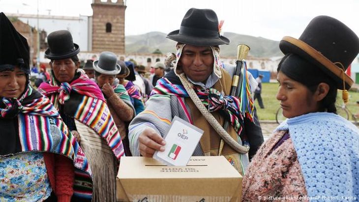 More than 100,000 Bolivians will vote in national territory. More than 100,000 Bolivians will vote in national territory.
