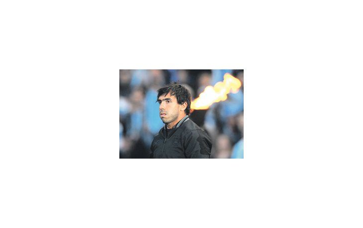 Carlos Tevez quiere volver a Boca «para ser feliz». Para el Manchester City, sería sacarse un problema, aunque habría que hacer una inversión millonaria.