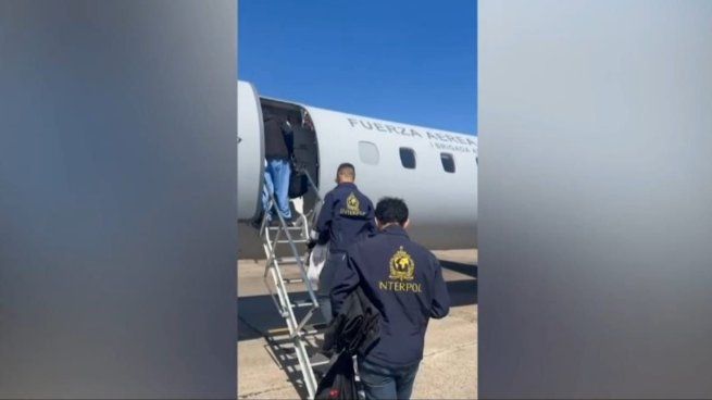 Efectivos del Departamento Federal de Investigaciones de la PFA e Interpol-PFA partieron para extraditar a Ozorio.
