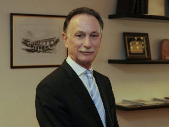 Gustavo Weiss