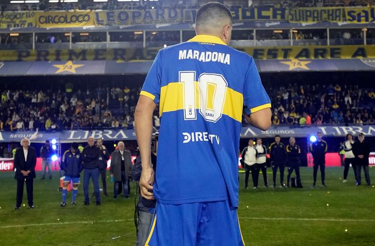 Román le rindió homenaje a Diego en su despedida celebrada en 2023. Román le rindió homenaje a Diego en su despedida celebrada en 2023.