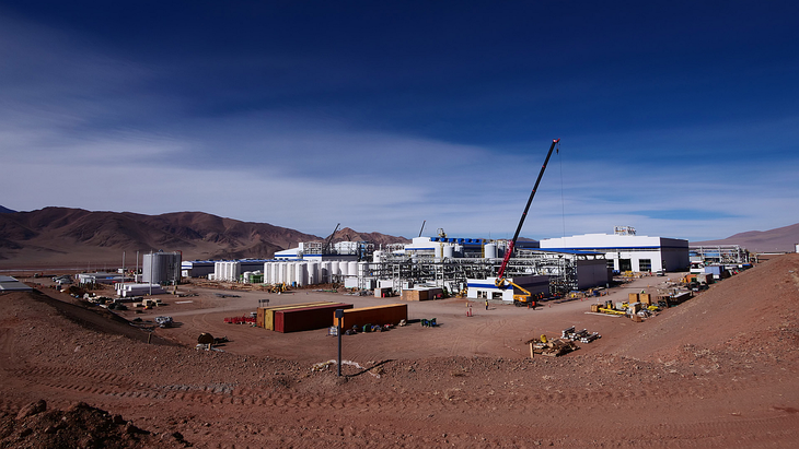 Planta Centenario. La etapa constructiva del proyecto de litio en Fase 1 demandó un pico de 1.100 trabajadores de una veintena de empresas contratistas, entre los cuales se destacan los proveedores locales.