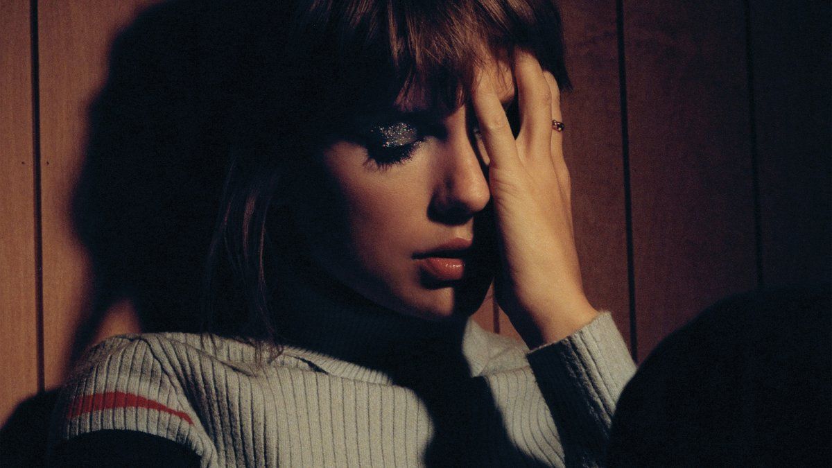 Taylor Swift presentó "Midnights" y revolucionó las plataformas de música