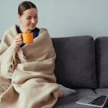 La mejor manera de atravesar las horas de home office en el hogar en invierno. La mejor manera de atravesar las horas de home office en el hogar en invierno.