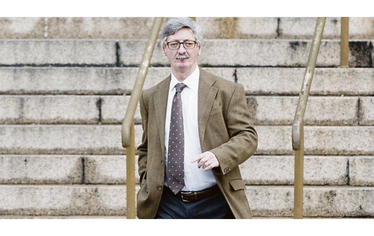 Acusan a Eduardo Taiano de efectuar un silencio sistemático a los pedidos de las querellas. Acusan a Eduardo Taiano de efectuar un silencio sistemático a los pedidos de las querellas.