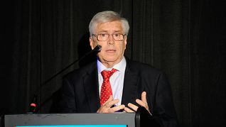 El ministro de Turismo, Tabaré Viera, apuntó contra el déficit fiscal.