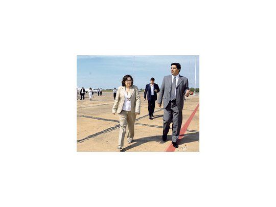 Ocaña llegó a la provincia más afectada por la enfermedad, donde fue recibida por el gobernador Capitanich. Juntos analizaron la situación.