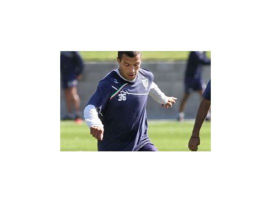 Canteros dio el susto en la práctica de Vélez.