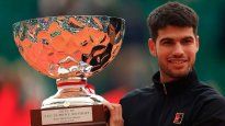 Carlos Alcaraz levantó un nuevo trofeo