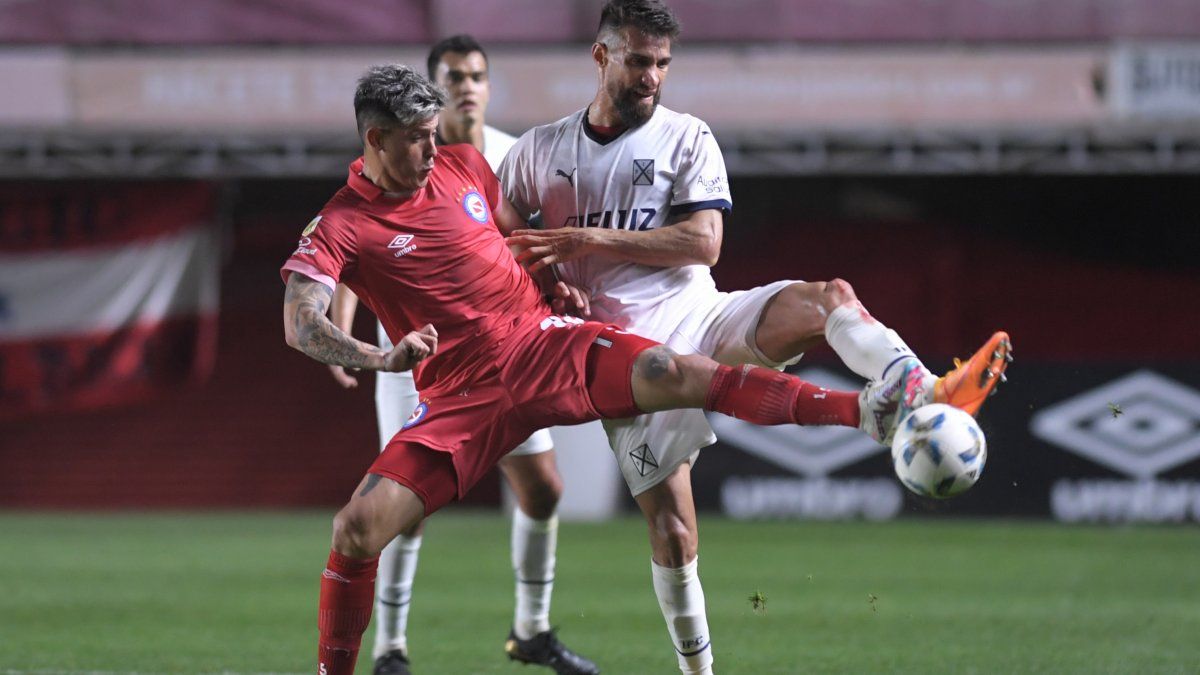 Independiente will go in search of recovery in the League Cup against Argentinos Juniors