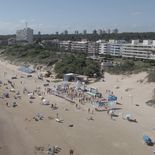 El frío conspira contra la temporada en Punta del Este, mientras muchos aprovechan para hacer deporte. El frío conspira contra la temporada en Punta del Este, mientras muchos aprovechan para hacer deporte.