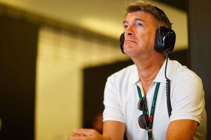 La F1 y la FIA aprobaron formalmente el viernes el ingreso de General Motors, lo que significa que su marca Cadillac se convertirá en el undécimo equipo de la parrilla a partir de 2026. Sergio Checo Pérez es uno de los candidatos para ser piloto de la escudería el año próximo.