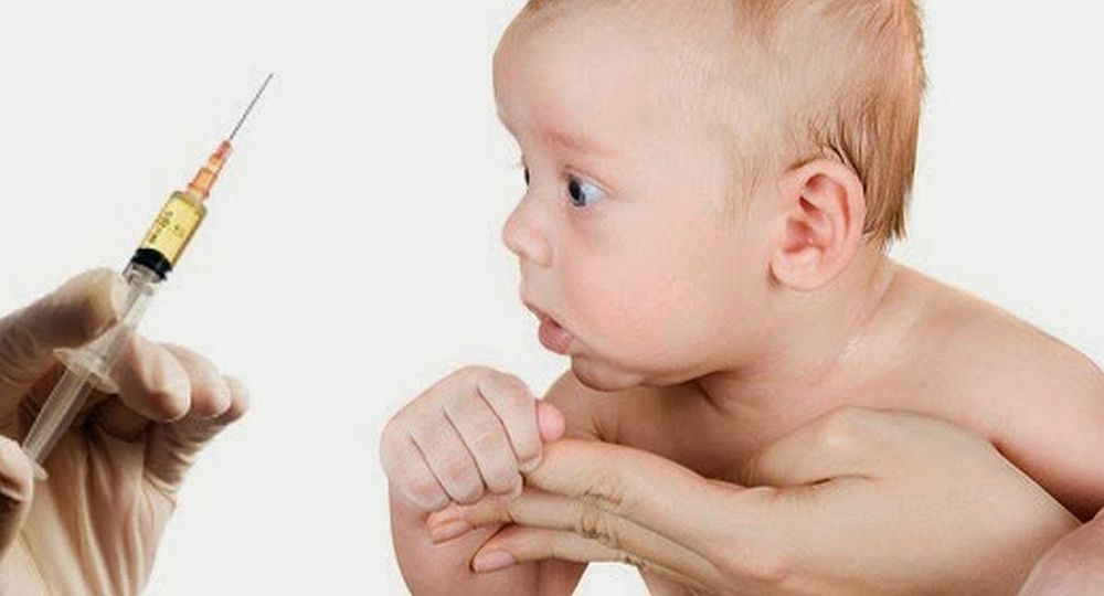 Dentro de las meningitis bacterianas, el meningococo (Neisseria meningitidis) es uno de los principales agentes asociados a cuadros graves y fatales. 