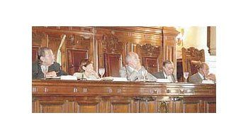 Los ministros de la Corte Suprema escucharon ayer, en audiencia pública, a representantes de losgobiernos nacional y salteño y a enviados de comunidades aborígenes.
