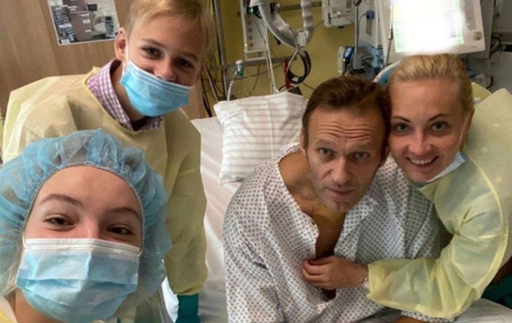 El líder opositor ruso Alexéi Navalny sigue internadoen Berlín