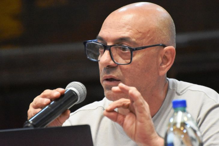 La central que preside Marcelo Abdala insiste con la propuesta para gravar al 1% más rico. La central que preside Marcelo Abdala insiste con la propuesta para gravar al 1% más rico.