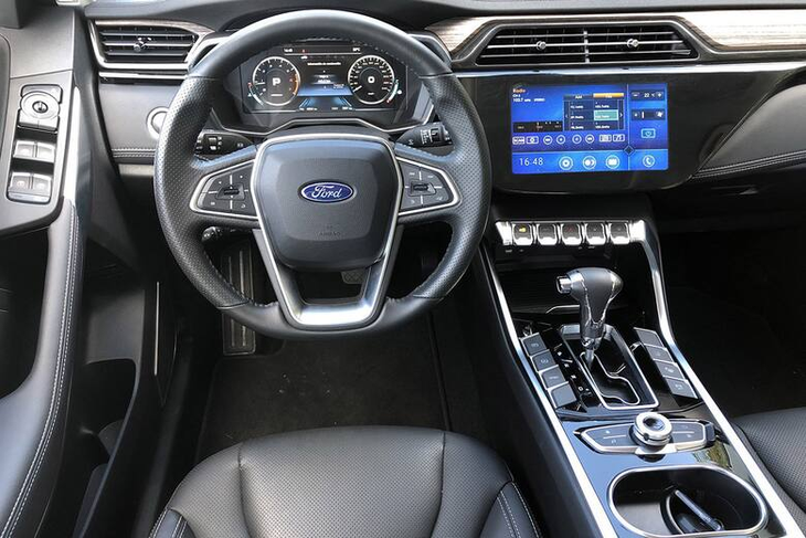 Ford Territory por dentro.