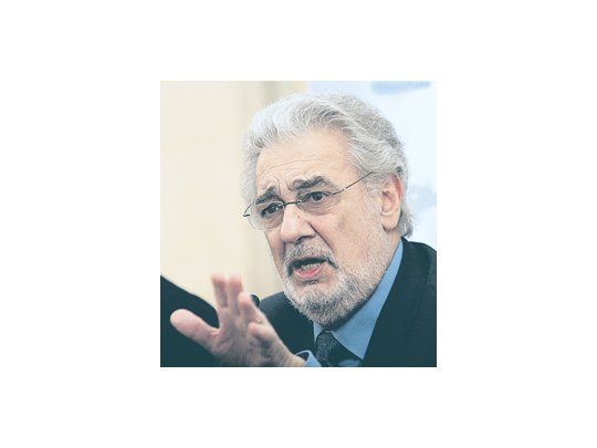 Plácido Domingo explicó ayer en conferencia de prensa que, por el conflicto que mantienen los músicos del Colón, recién hoy a las 13 se sabrá si su concierto se hace como estaba previsto, si habrá cambios o directamente se pospone.