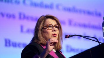 carmen reinhart, economista jefa de banco mundial: si la fed retrasa suba de tasas esta pateando el problema a futuro
