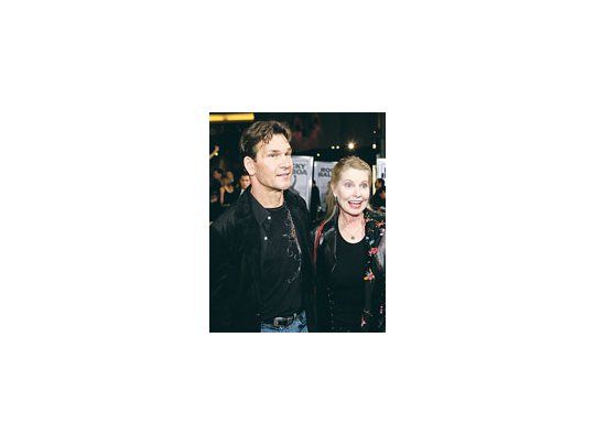 El fallecido actor Patrick Swayze con su esposa Lisa Niemi, en una de sus últimas apariciones públicas.