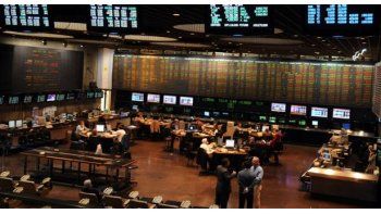 La bolsa cedió 1% por ajuste en mercados de referencia