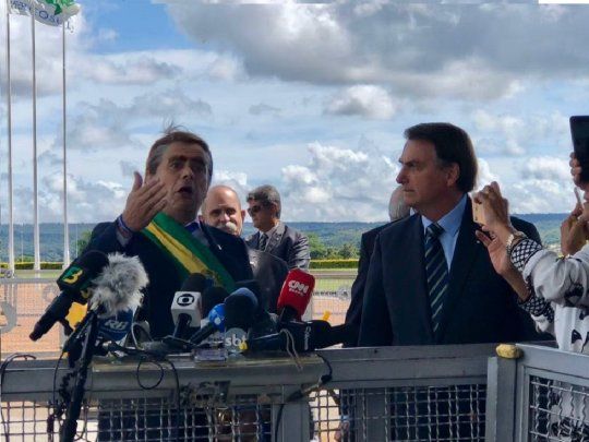 Jair Bolsonaro hizo que su imitador respondiera sobre la situaci&oacute;n econ&oacute;mica de Brasil.